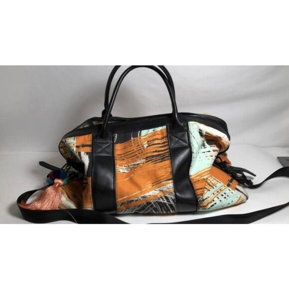 L.A.M.B. LAMB BY GWEN STEFANI FOR LIFE GYM BAG - Picture 6 of 9